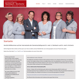 Teamfoto der Gemeinschaftspraxis in Steinbach-Kirchertz mit sechs Ärzten und Ärztinnen.